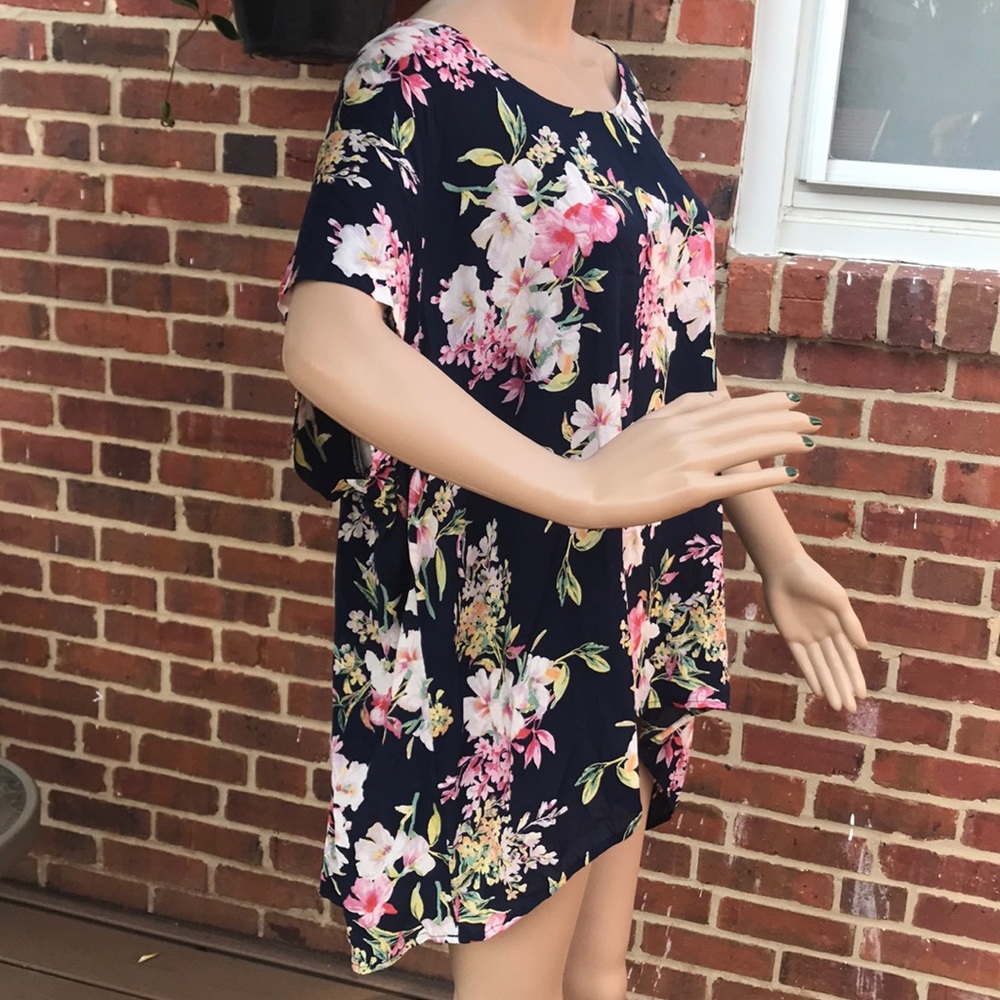 🌷WOMAN TOP BY MARISA CHRISTINA IN SIZE 3X 🌷 - Picture 2 of 8